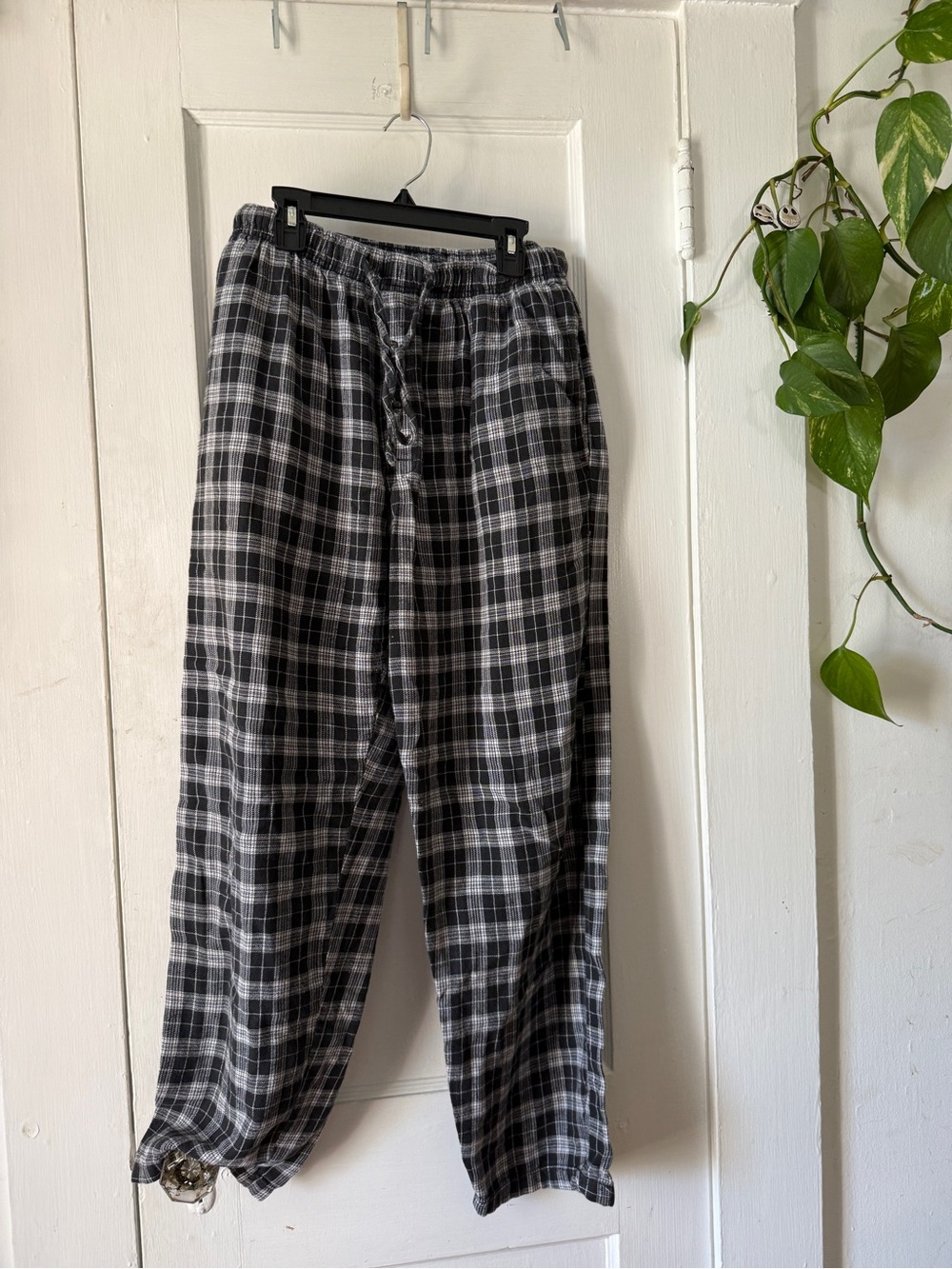 Men's Black & Gray Plaid Lounge Pants